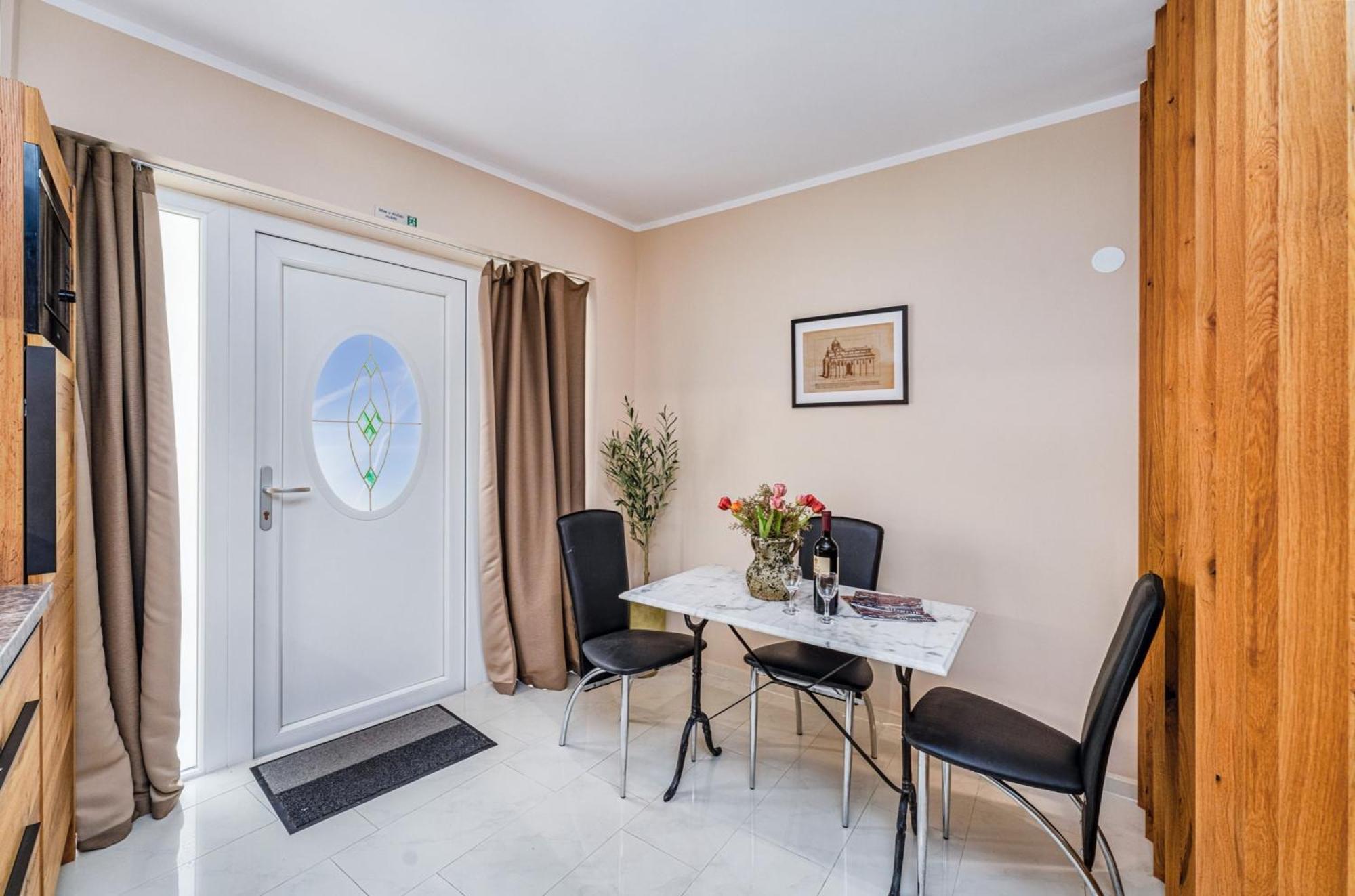 Samm Apartments Sibenik Exterior photo